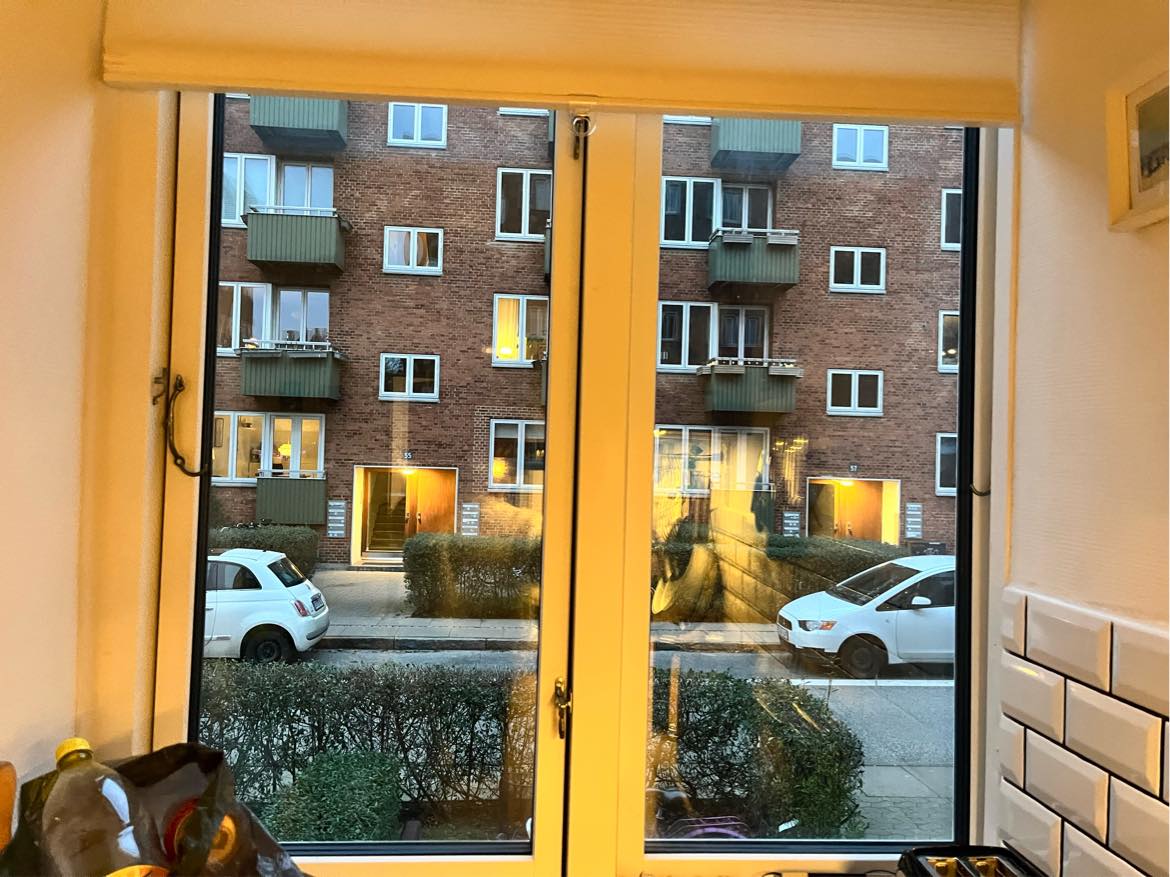 Udendørs vinduespudsning