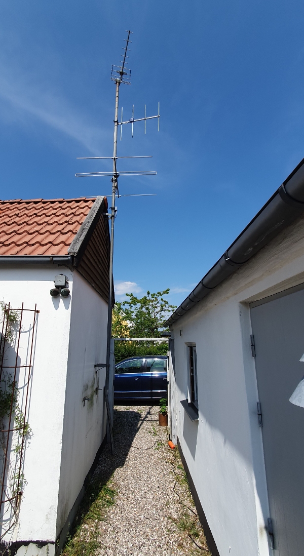 Pillet antenne ned