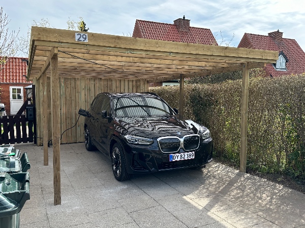 Kondens under trapeztag