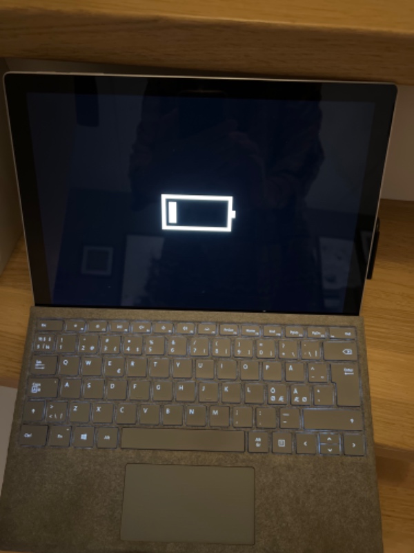Min Microsoft pc er gået i sort