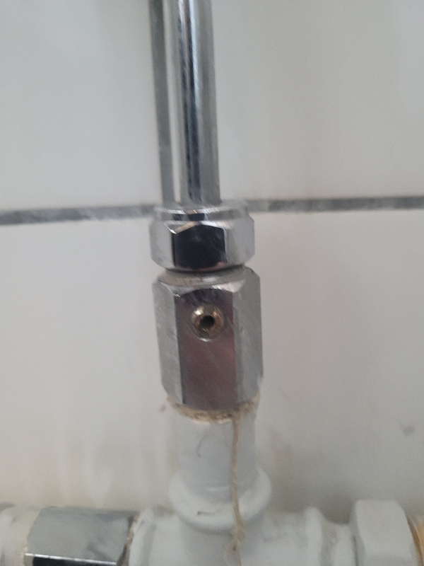 Nedtagning af håndvask+montering af ny