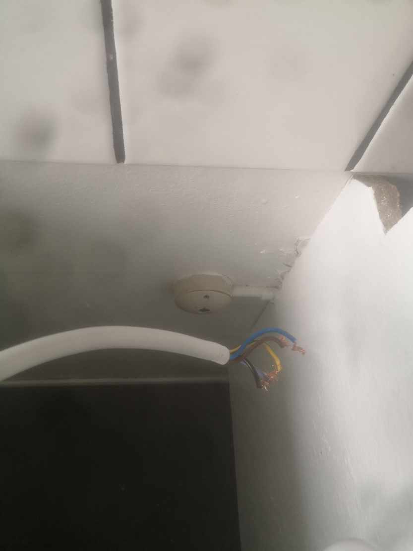 Tilslutning af komfuret