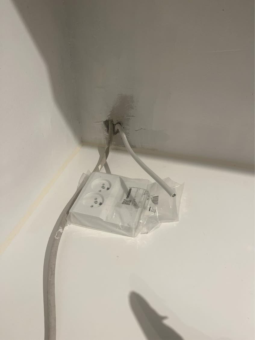 Tilslutning af kogeplade og stikkontakt