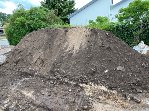 Bortskaffelse af 2 tons jord