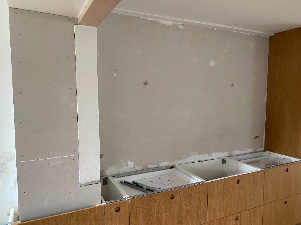 Spartling, filtning og maling af vægge