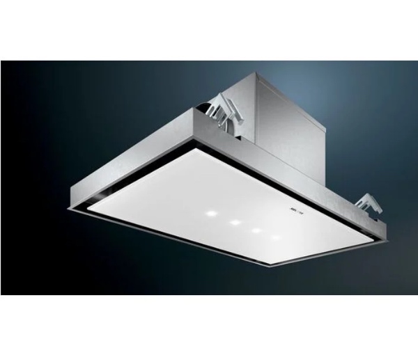 Montering af loftsemhætte, samt nedtagning/bortskaffelse af gammel emhætte.