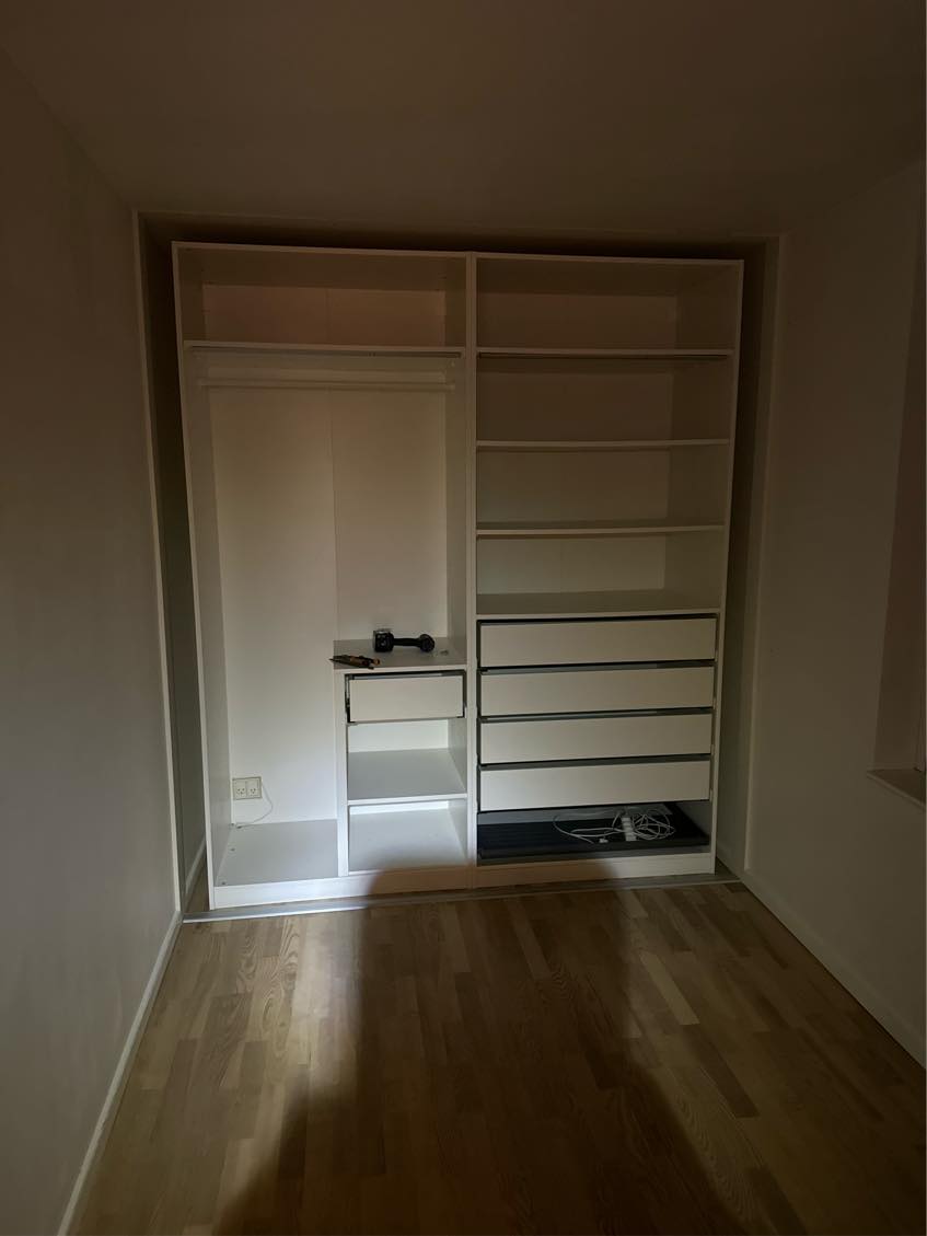 Bortkørsel af demonteret Ikea pax skabe + tilhørende skydedøre