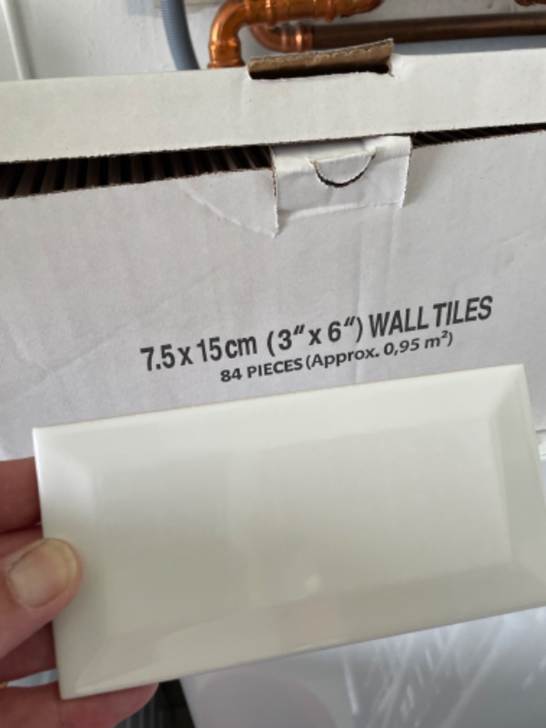 Fliseopsætning i køkken