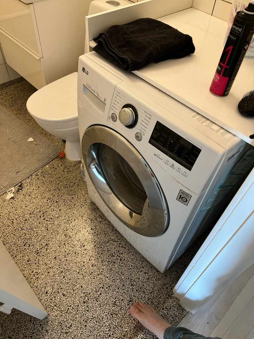 Tilslutning af vaske-tørremaskine