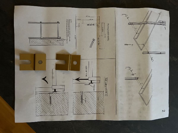 fastgørelse af reol til væg