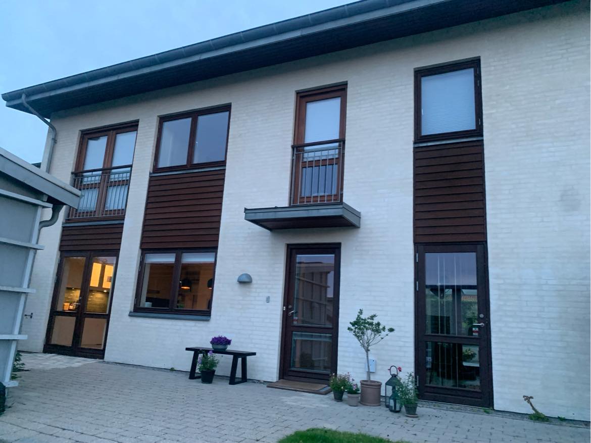 Maling af udvendigt samt indvendigt træværk