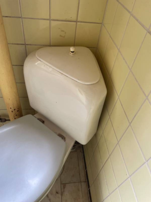 Udskiftning af defekt toilet