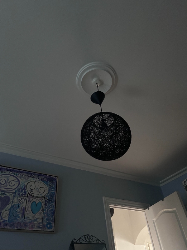 Opsætning af lamper og udskift af stikkontakt