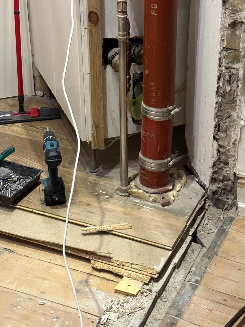 Fjerne klikgulv ved faldstamme