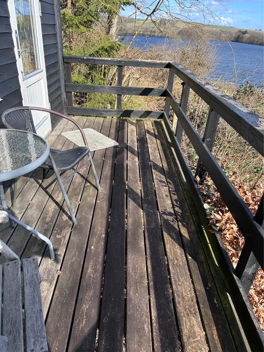 Behandling/maling af træterrasse