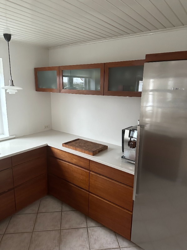 Køkkenrenovering + lakering af Montana reoler