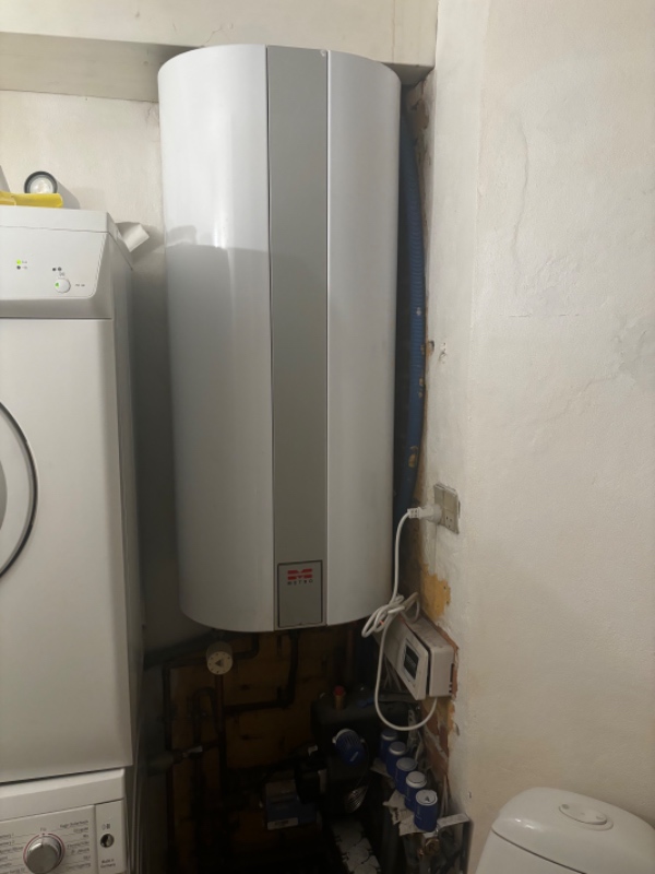 Service/udbedring af varmtvands beholder (fjernvarme)