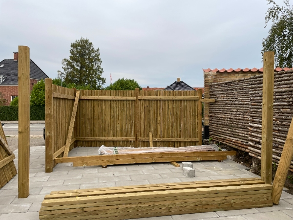 Installer Trapezplader til cykelskur