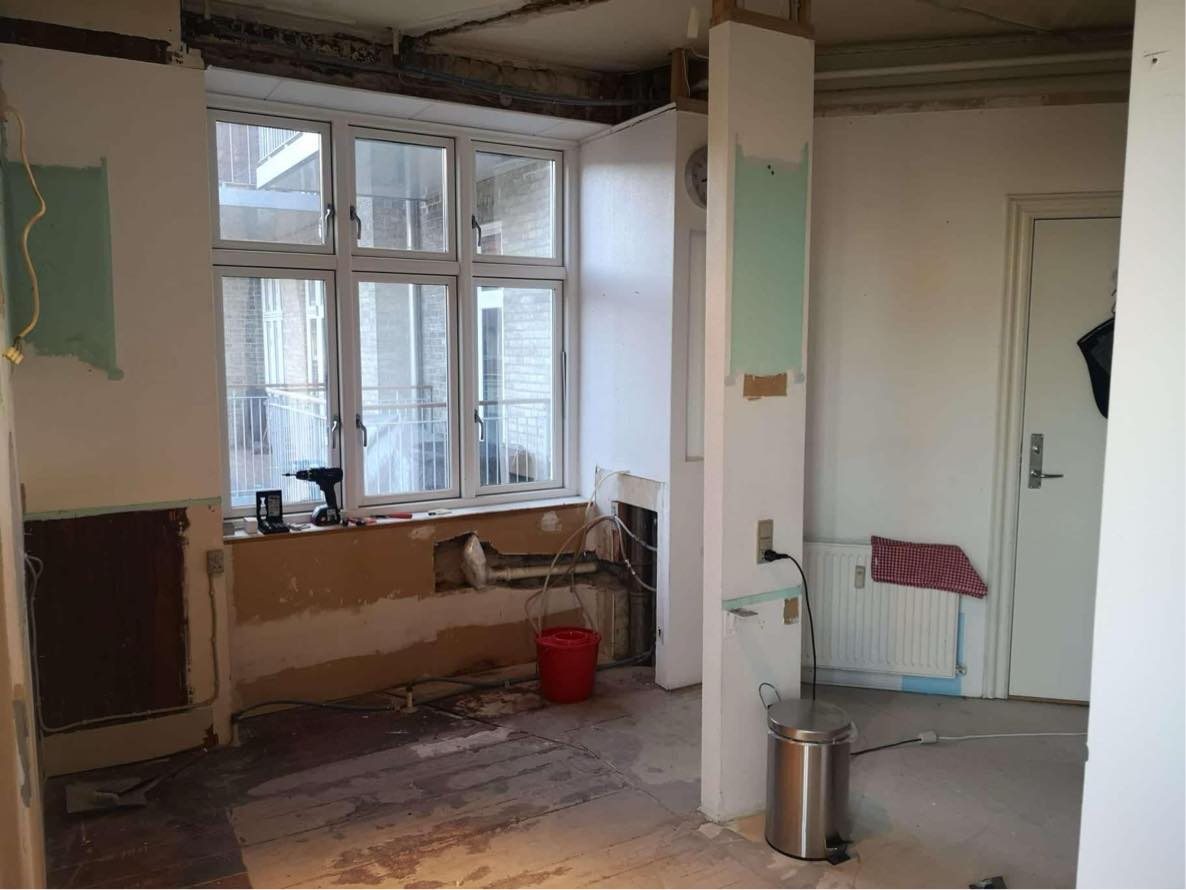 Opsætning af nedsænket loft. I gips.