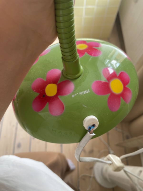 Skifte ledning i lampe