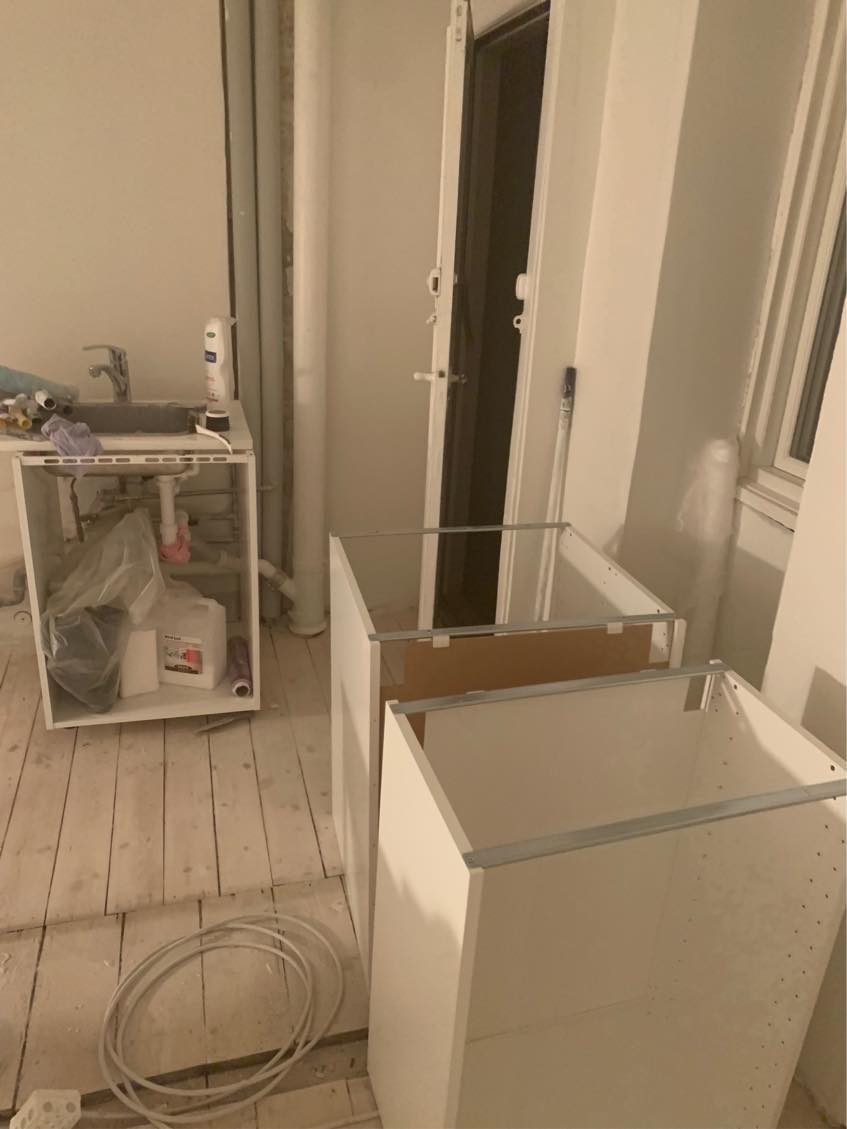 Opsætning af lille IKEA køkken