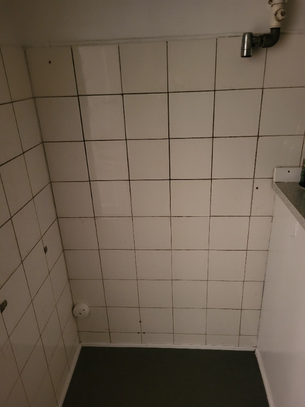 Afmontering af gaskomfur og montering af gaskomfur på ny adressen (300m væk)