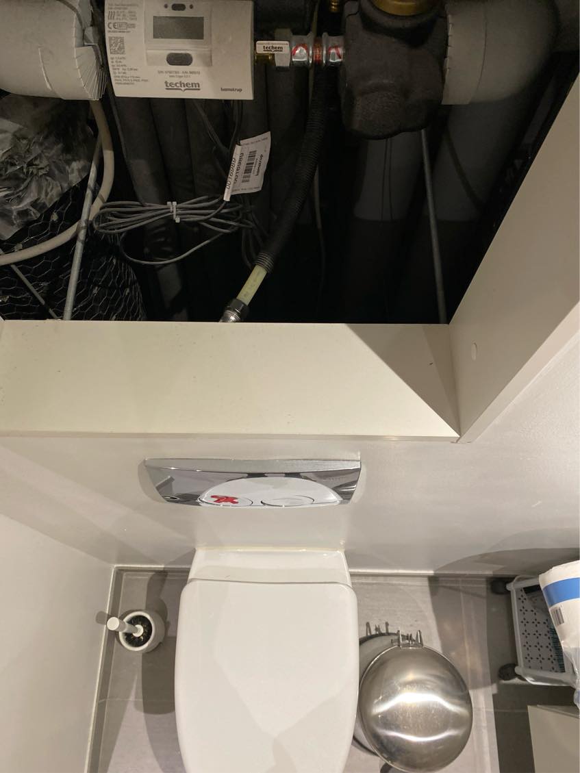 Der kommer ikke vand i cisternen (væghængt toilet)