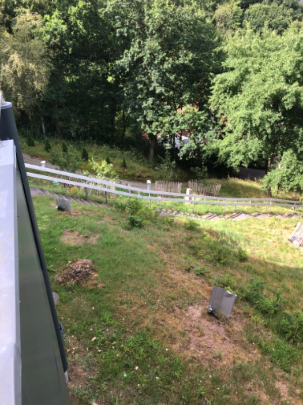 Vi ønsker en løbende aftale hver 5. uge om slåning af naturgrund