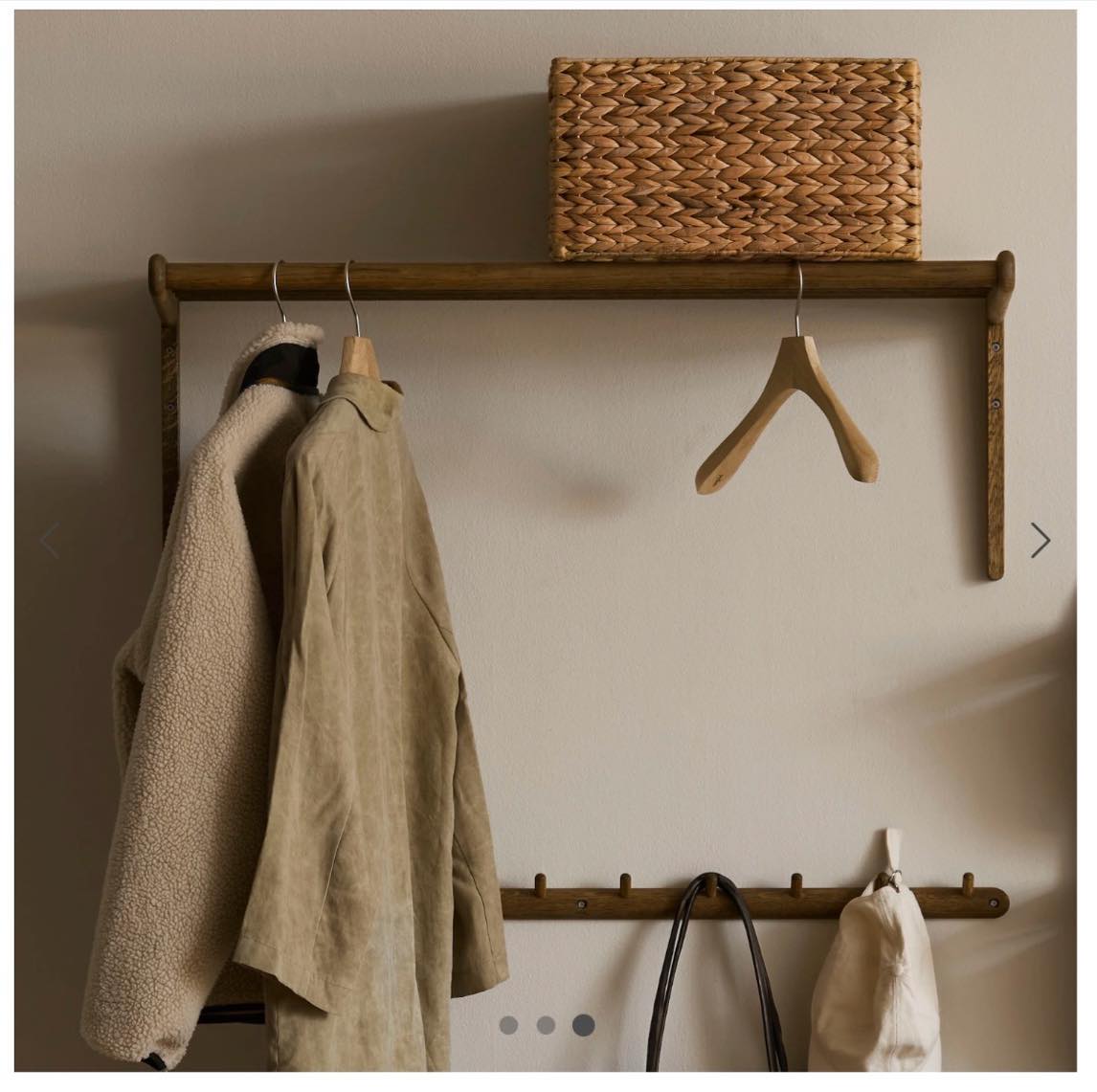 Ophæng af hyldesystemer