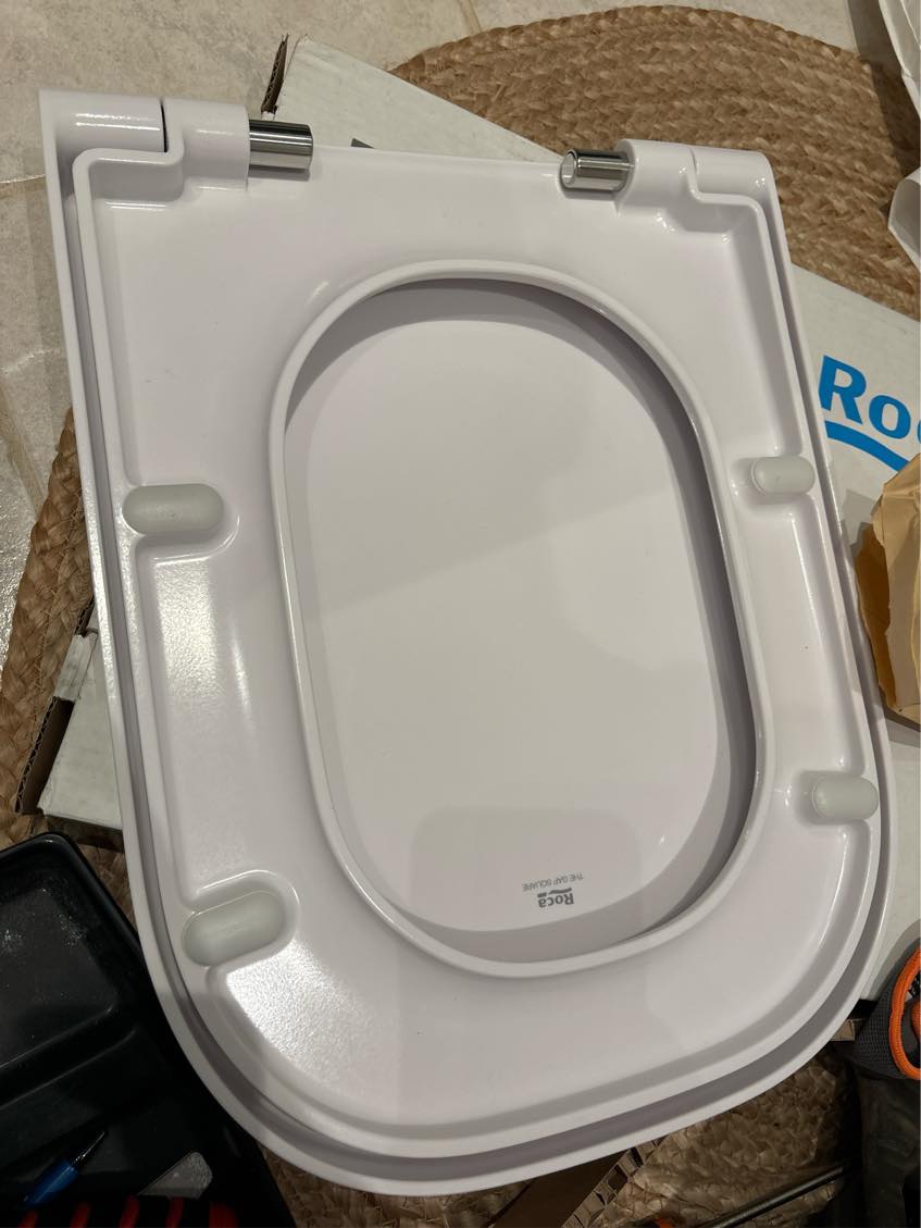 Afmontering og montering af WC-sæde