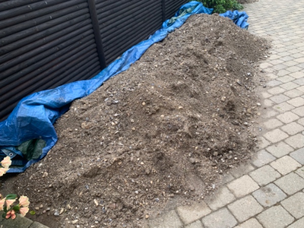 Afhentning af stabilgrus