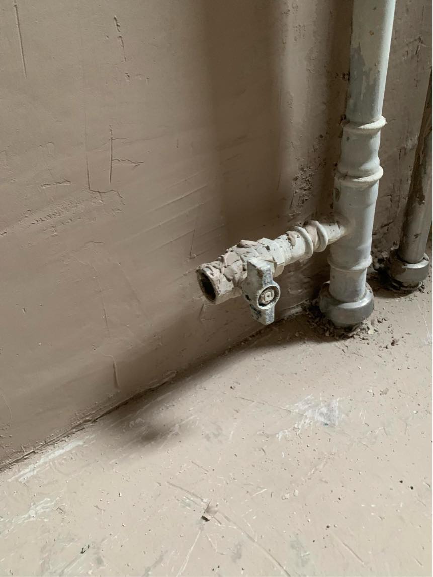 Montering af 2 badeværelser, samme andelsforening