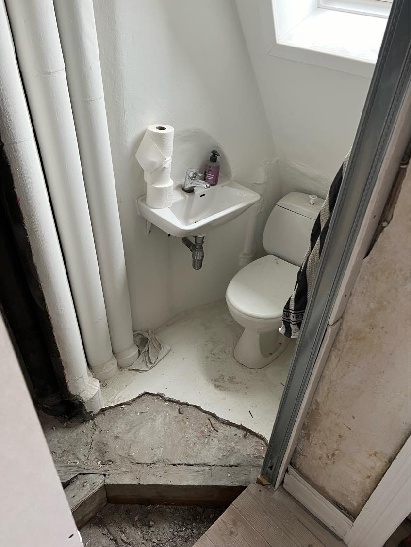 Støbning af gulv til badeværelse