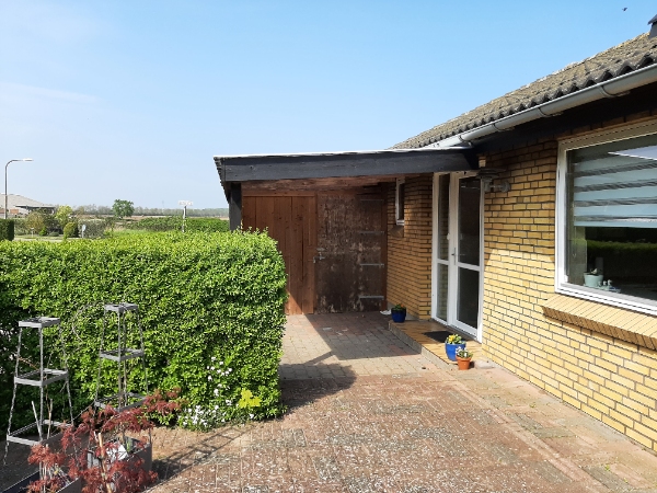 Gyngestativ og skur skal fjernes