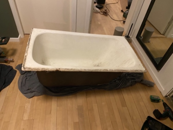 Afhentning og bortskaffelse badekar