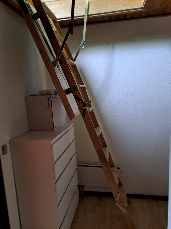 Afmontering og montering af loftstige