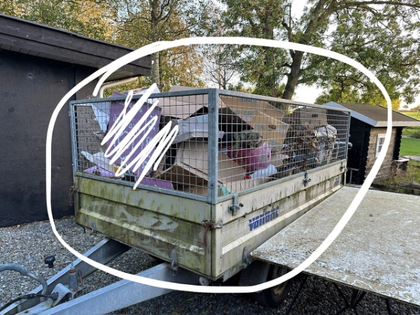 Bortkørsel af blandet affald (pap, metal og haveaffald + to store vinduesglas)