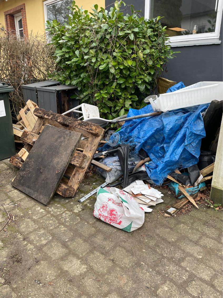 Kørt skrald på losseplads