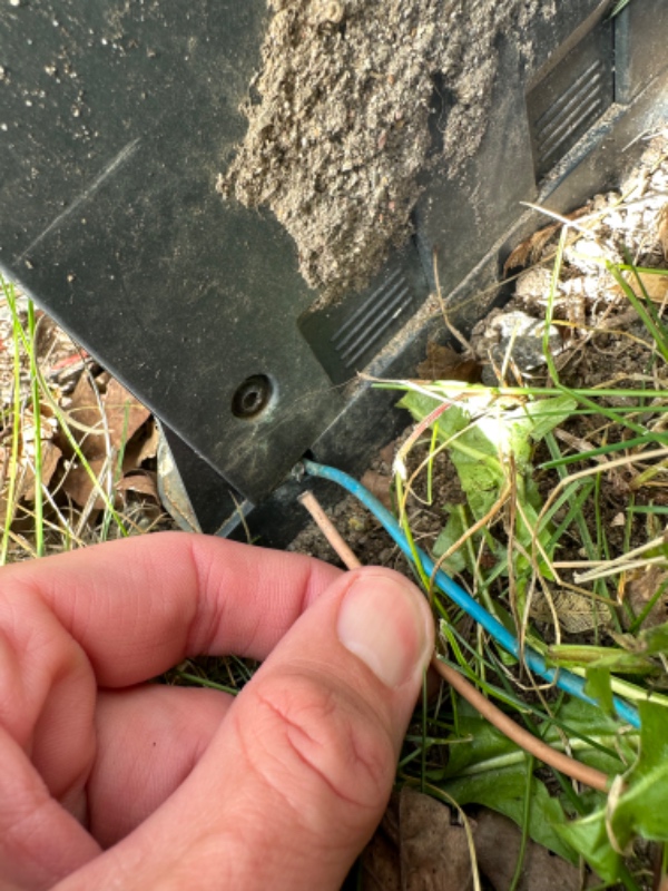 Robotplæneklipper (ledning knækket )