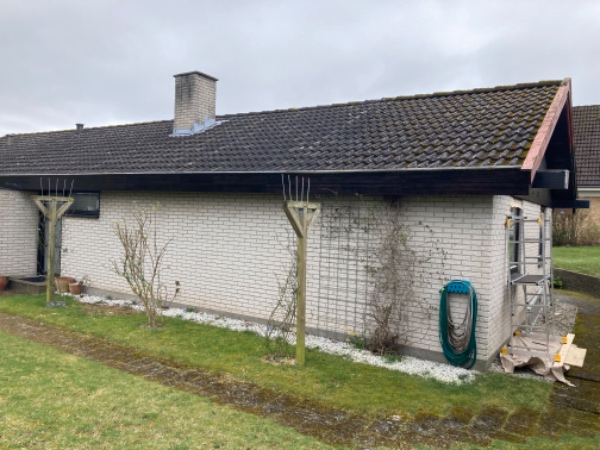 Fastgørelse og topbrætskifte