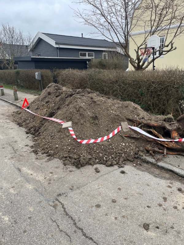 Fjern jord og fliser