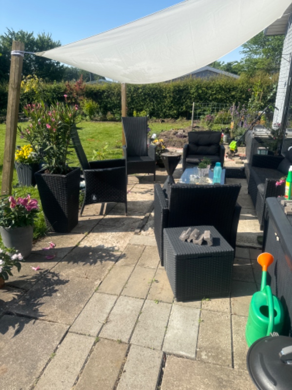 Anlægning af bed og fjernelse af ukrudt