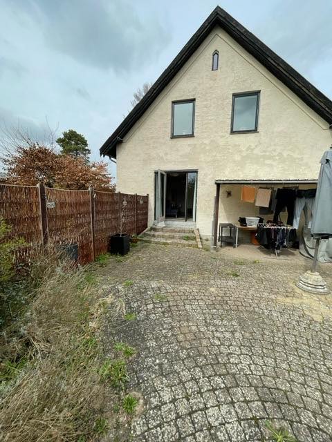 Fjerne ukrudt m.m fra terrasse