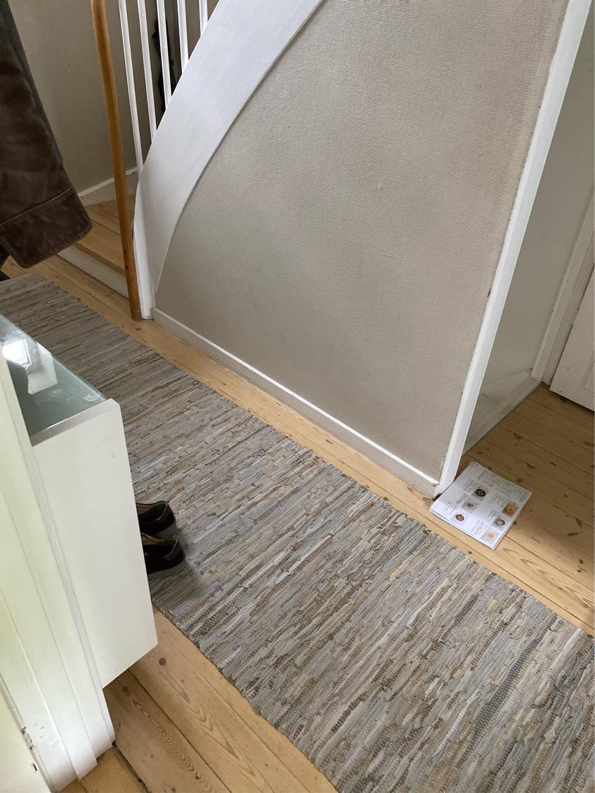 Tæppe på trappe samt entre og repos