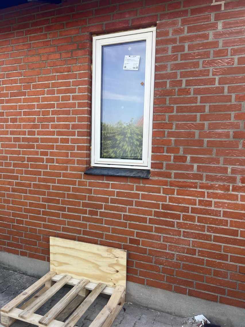 Fugning af badeværelsesvindue