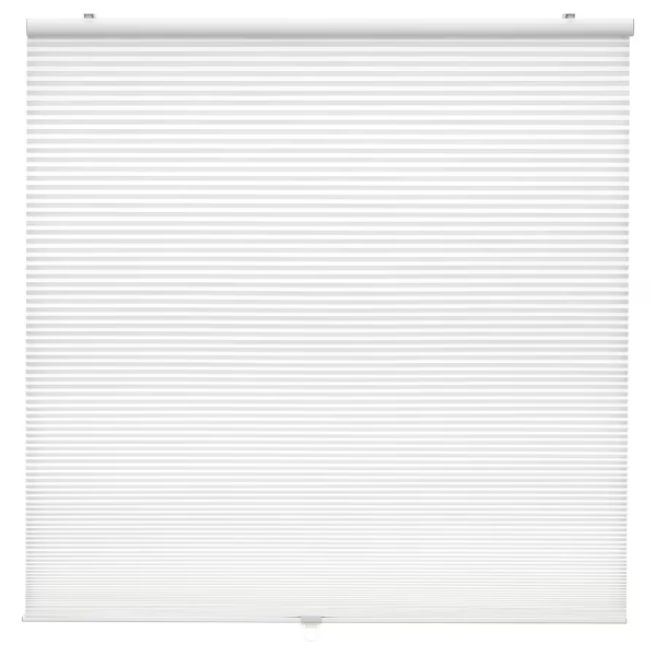 hænge nogle gardiner og lamper op