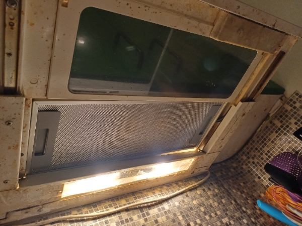 opsætning af emhætte