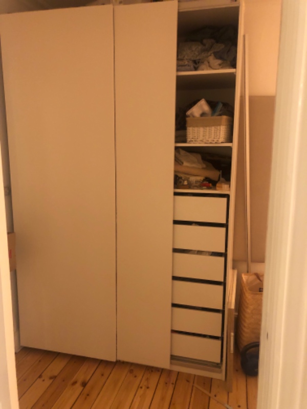 Hjælp til at fastgøre Ikea pax+sætte skydelåger på plads