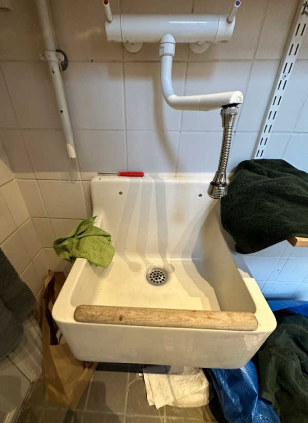 Montere håndvask på gæstetoilet