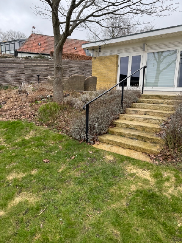 Nedgravning af trampolin